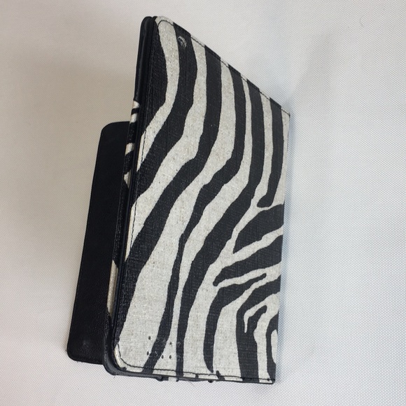 R&Em iPod cases zebra 9.5”x7.5” - Picture 4 of 8